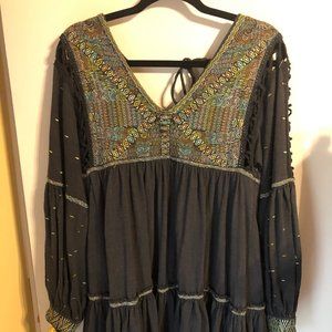 Free People embroidered long sleeve fall / winter tunic